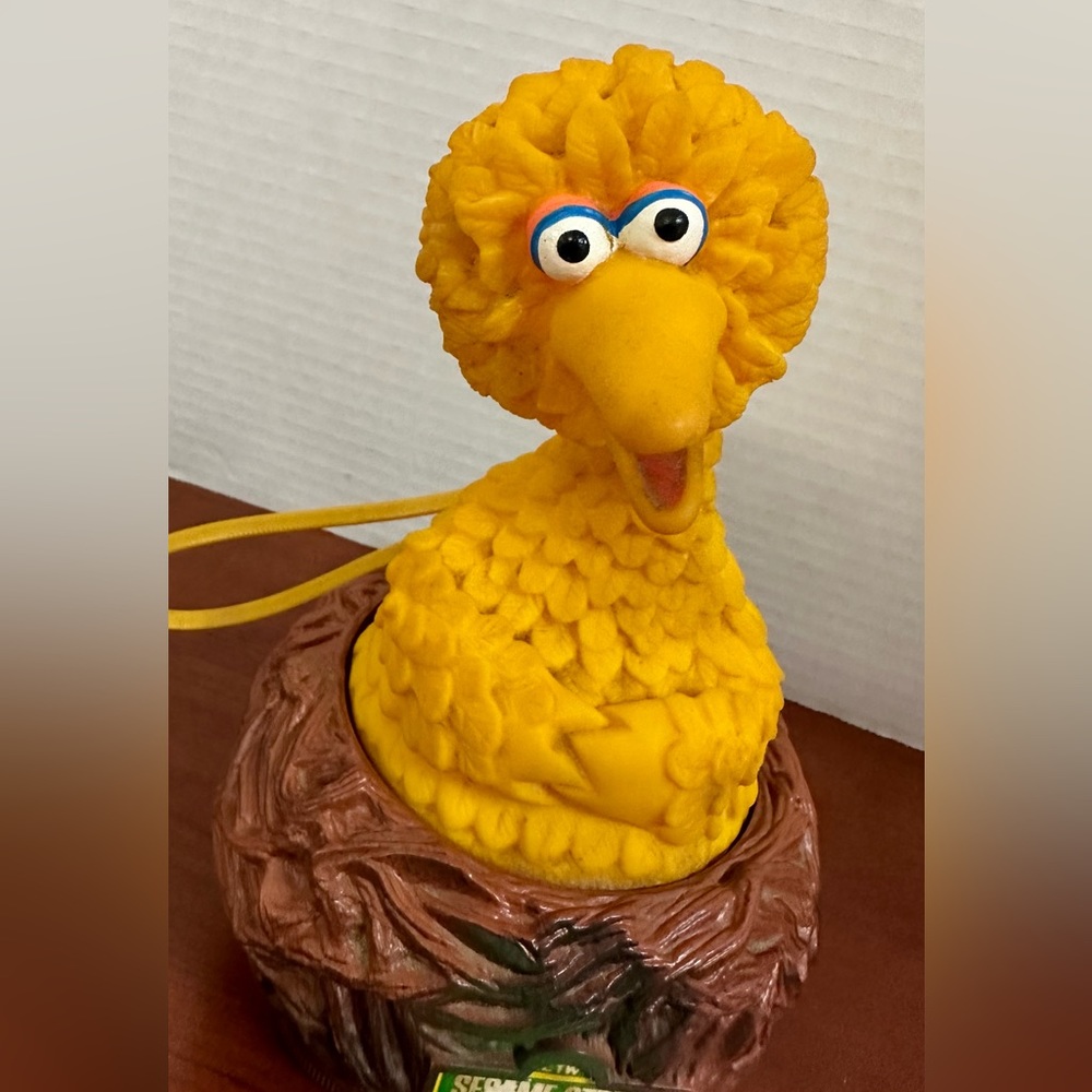 Vintage Sesame Street Muppets 8" Big Bird AM Radio Tested